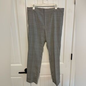 Men’s H&M slim fit dress pant.